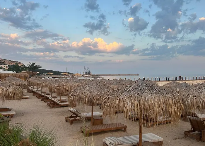 Emma Complex Carpe Diem Apartment