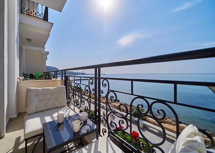 Emma Complex Carpe Diem Балчик